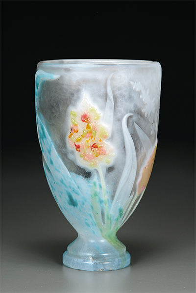 エミール・ガレの工芸作品《花器(ラン)》の写真