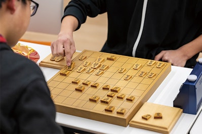 将棋の対戦中の様子