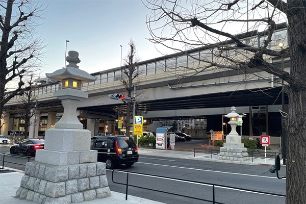 西参道の道路