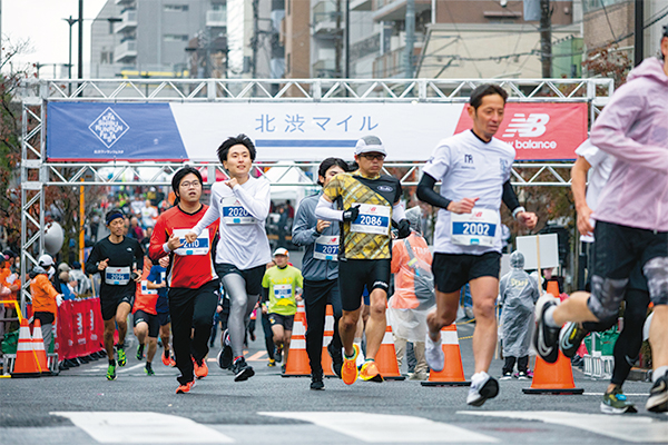 コースを走る参加者の様子