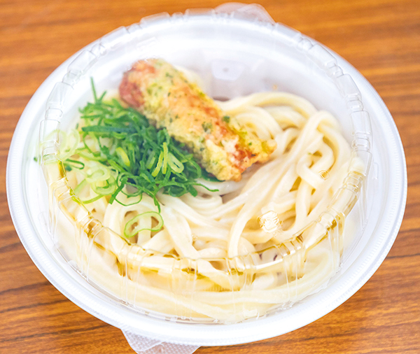 提供されるうどんのイメージ