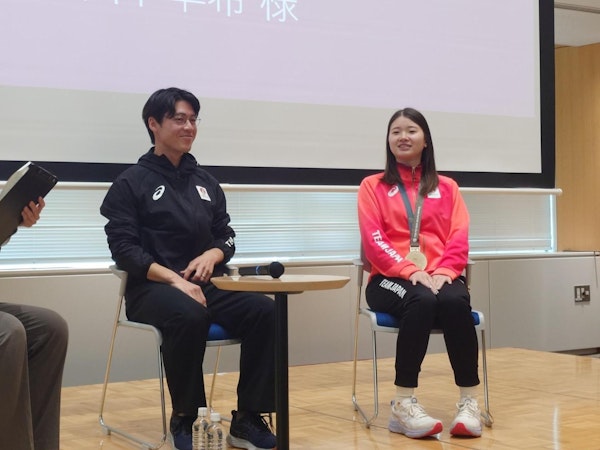 画像:長谷山優美氏と保科隼希氏が登壇している様子