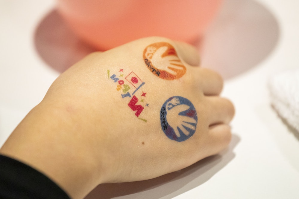 フェイスシール写真