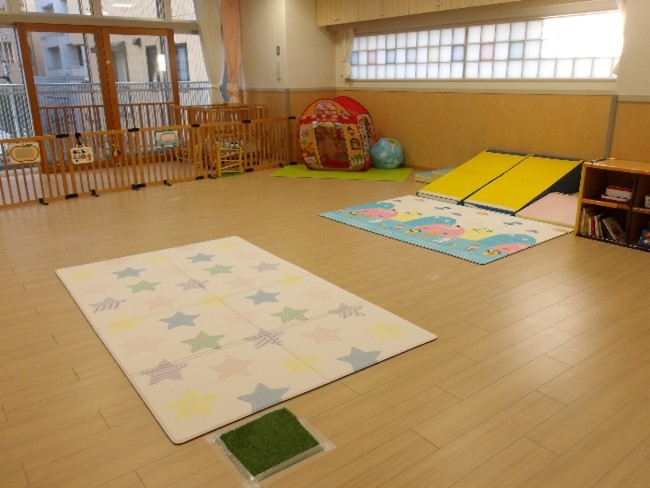 新橋保育園保育室