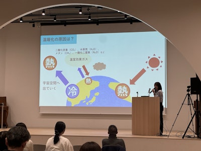晴山氏ご講演の様子